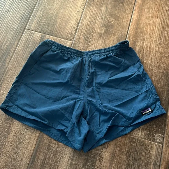 Patagonia Shorts - Picture 1 of 4